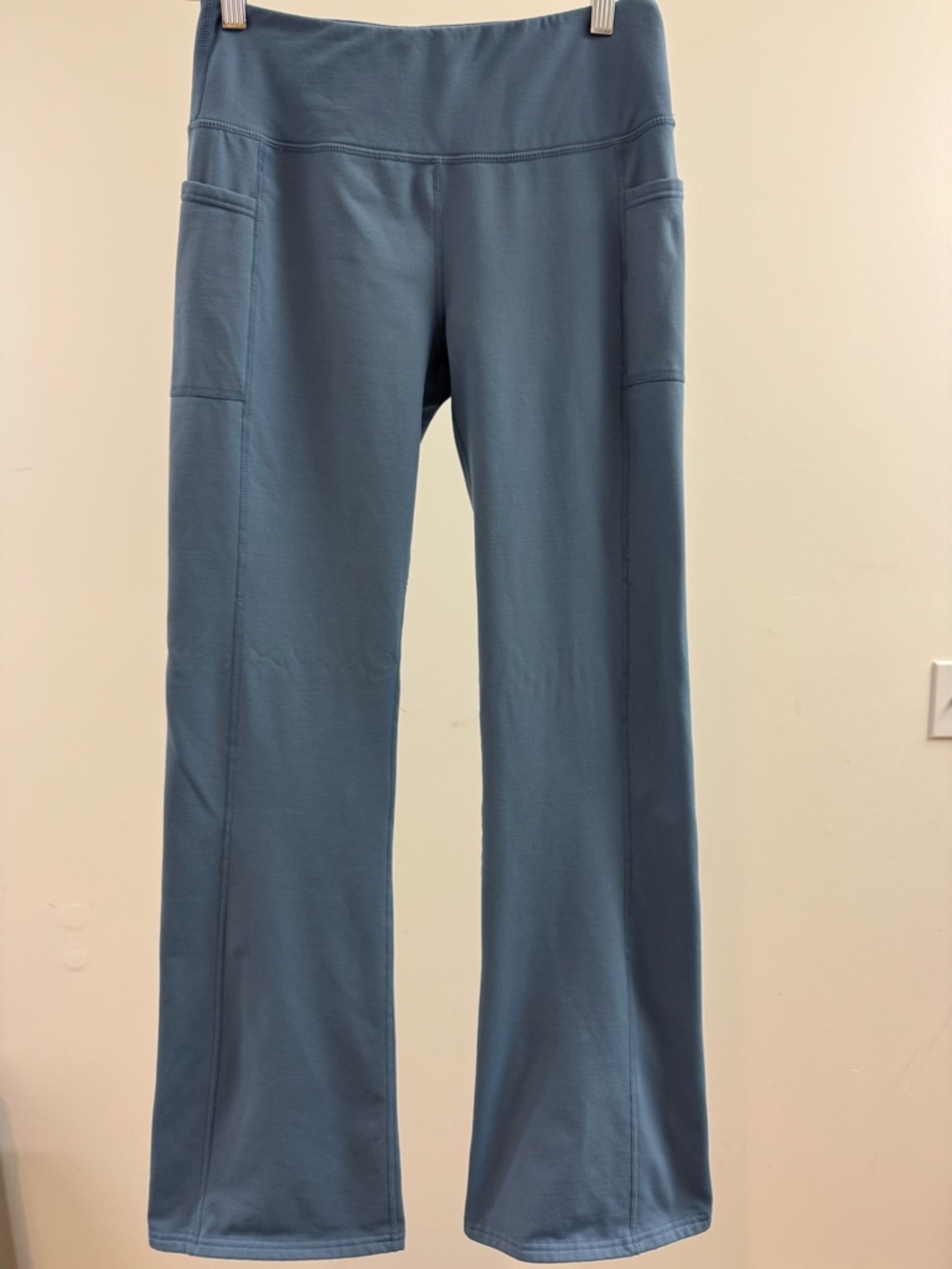 WILLIT Blue Flare Yoga Pants
